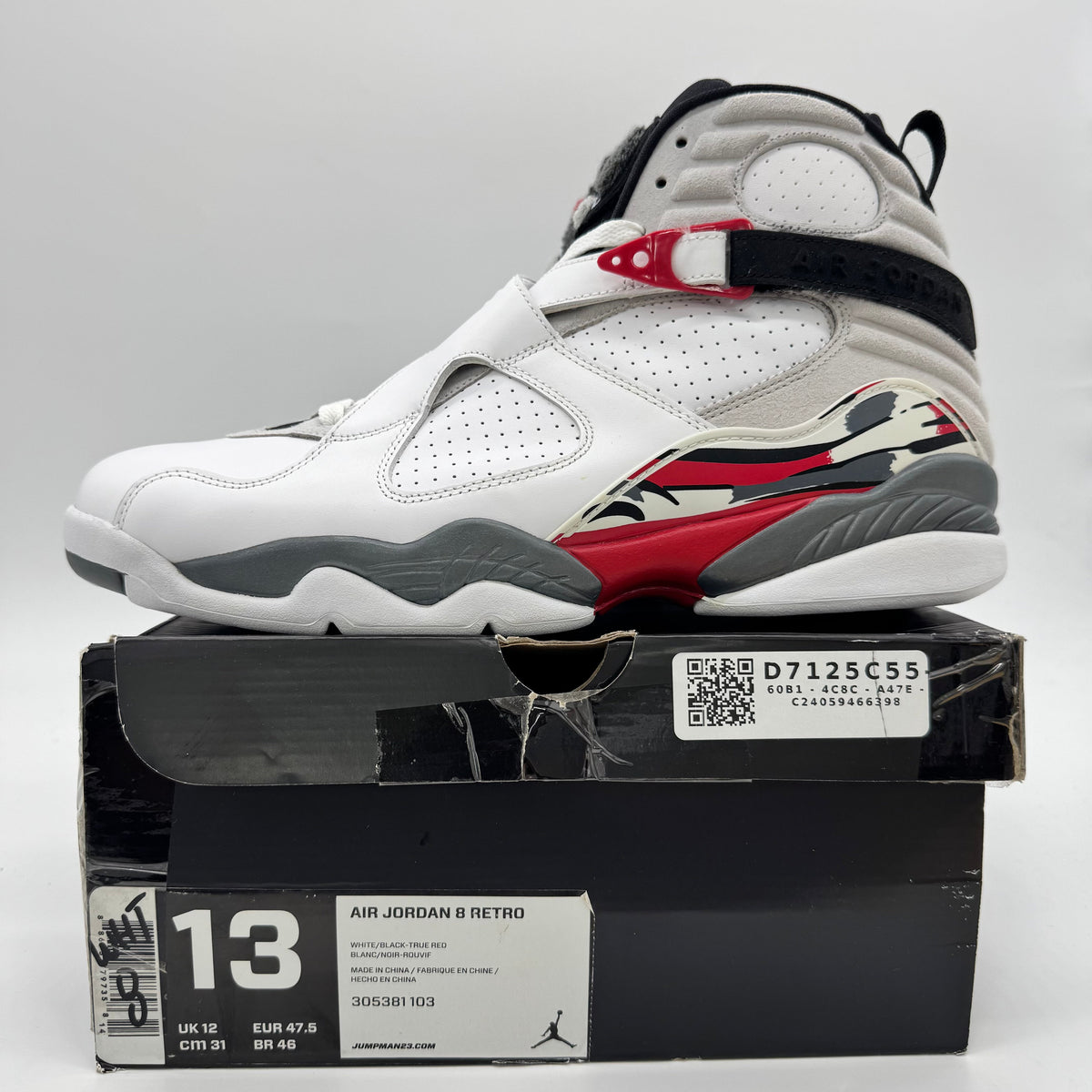 Jordan 8 Bugs Bunny (2013)