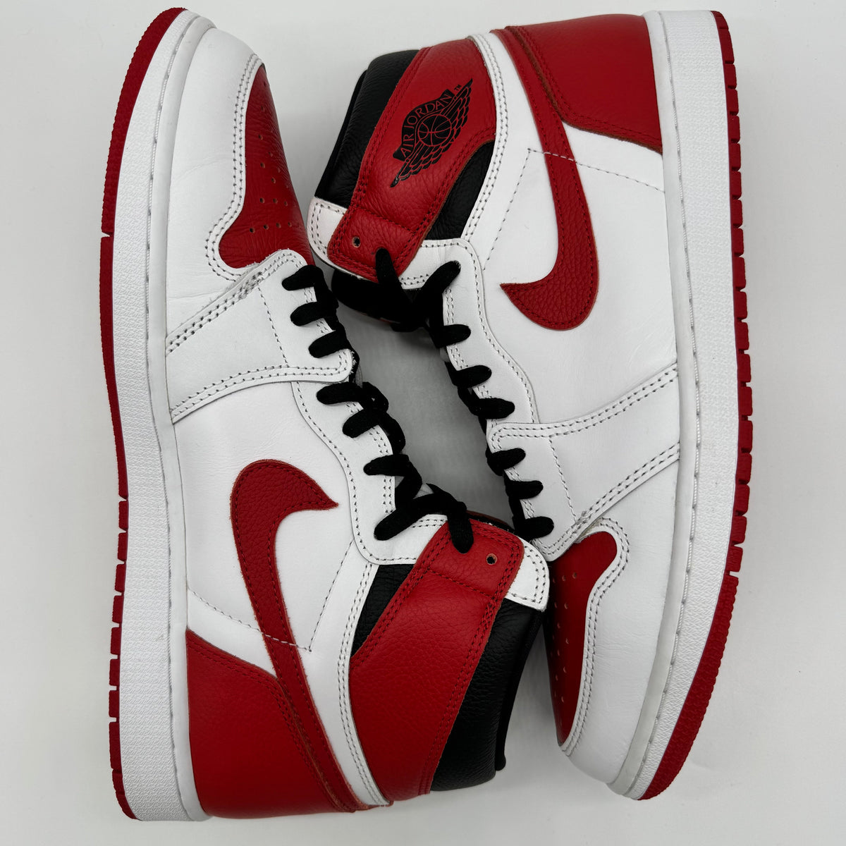 Jordan 1 High OG Heritage