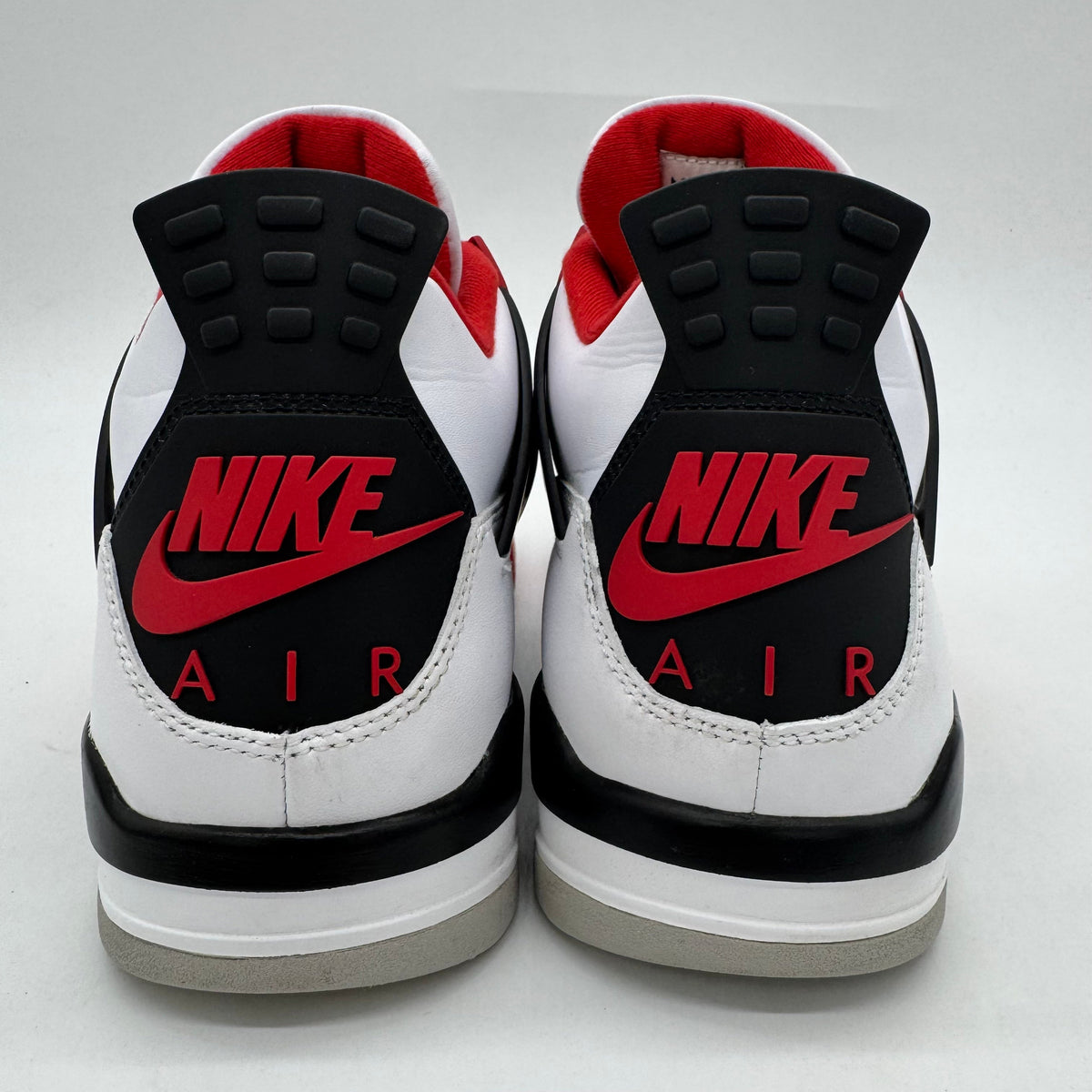 Jordan 4 Fire Red (2020)