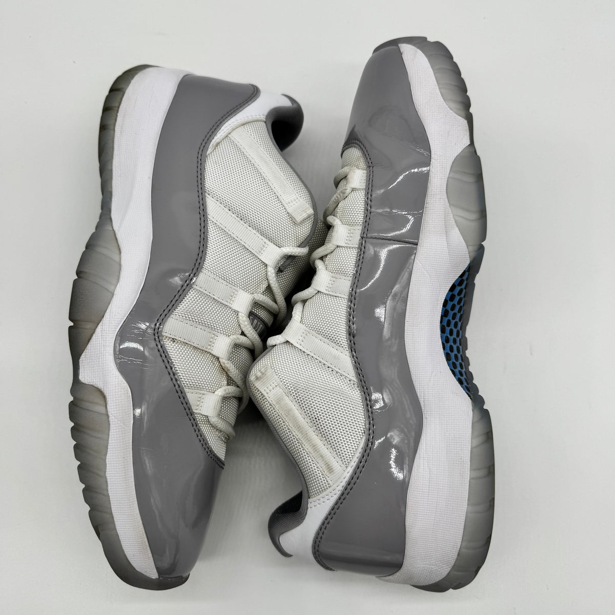 Jordan 11 Low Cement Grey