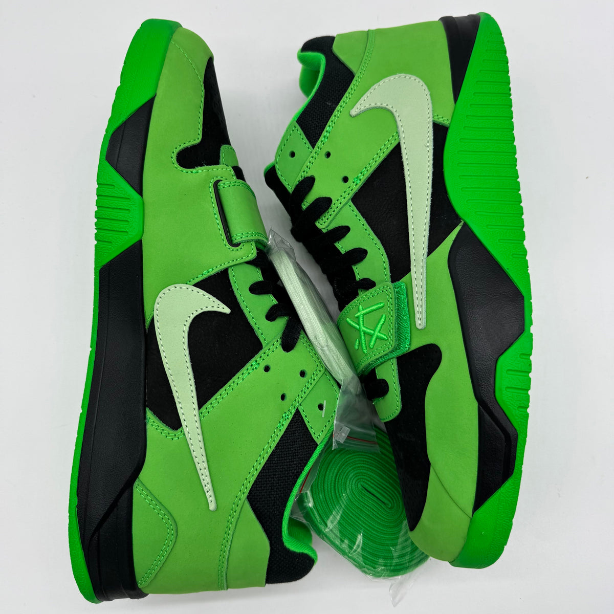 Jordan CJ1 T-Rexx Travis Scott Green Spark