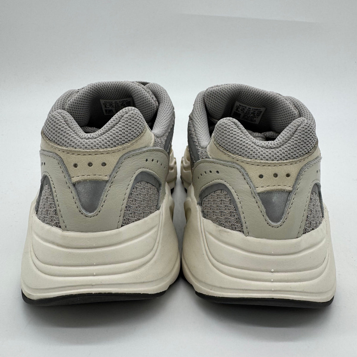 Adidas Yeezy Boost 700 V2 Cream