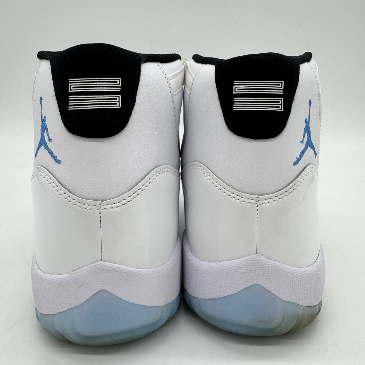 Jordan 11 Legend Blue (2024)