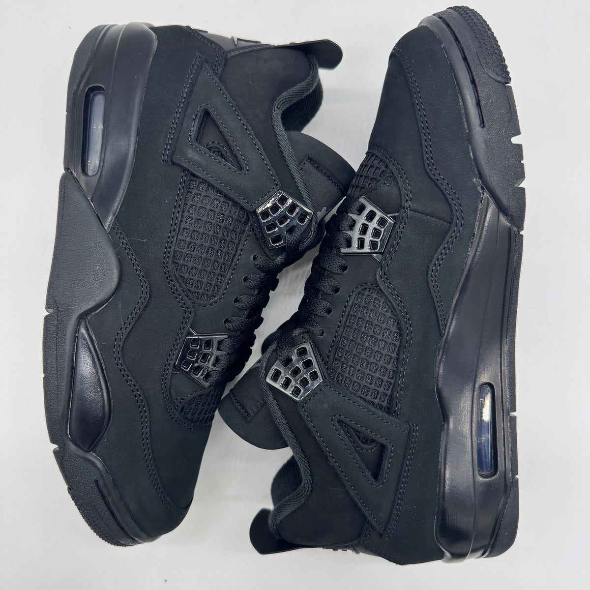 Jordan 4 Black  Cat (2025)