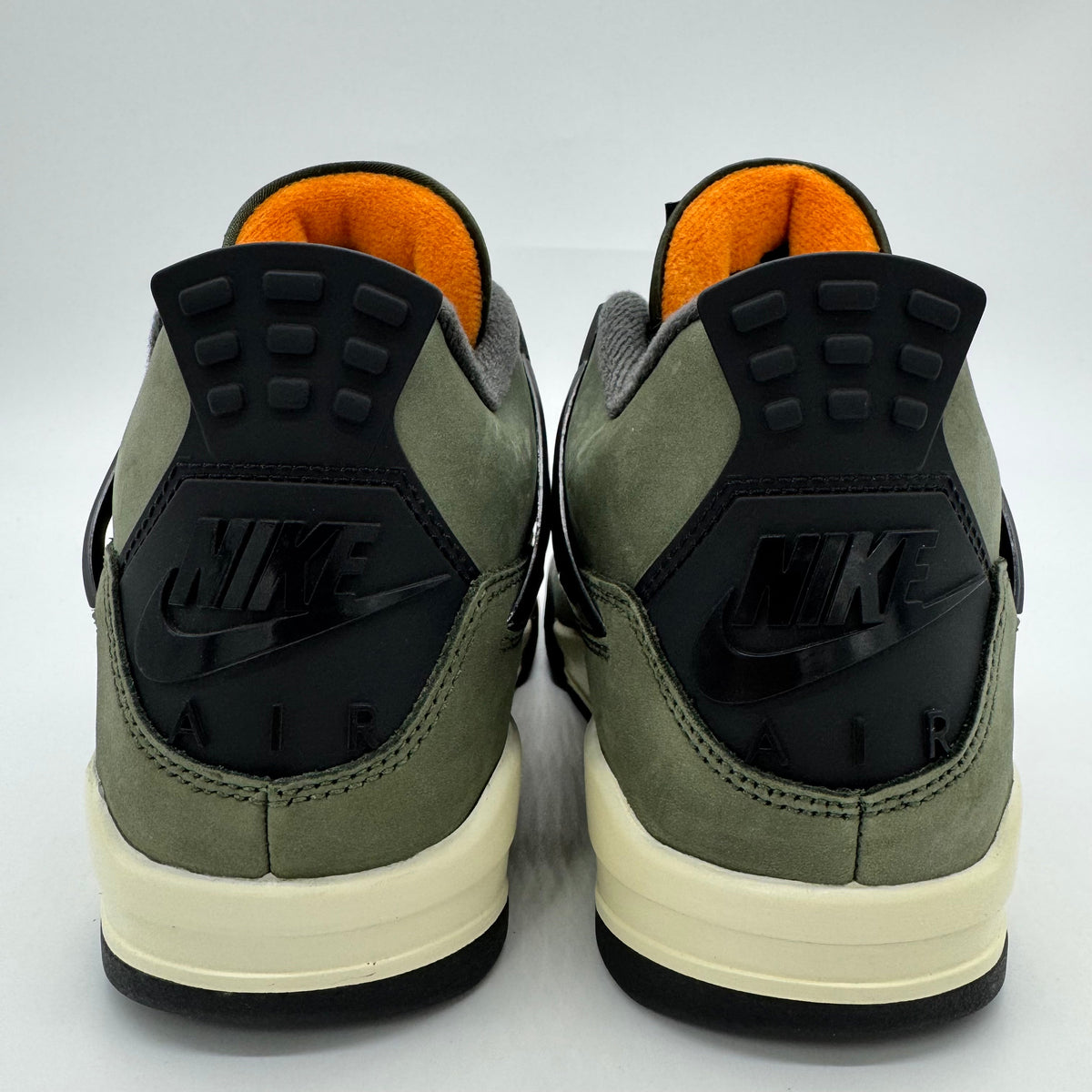 Jordan 4 OG SP Undefeated (2025)