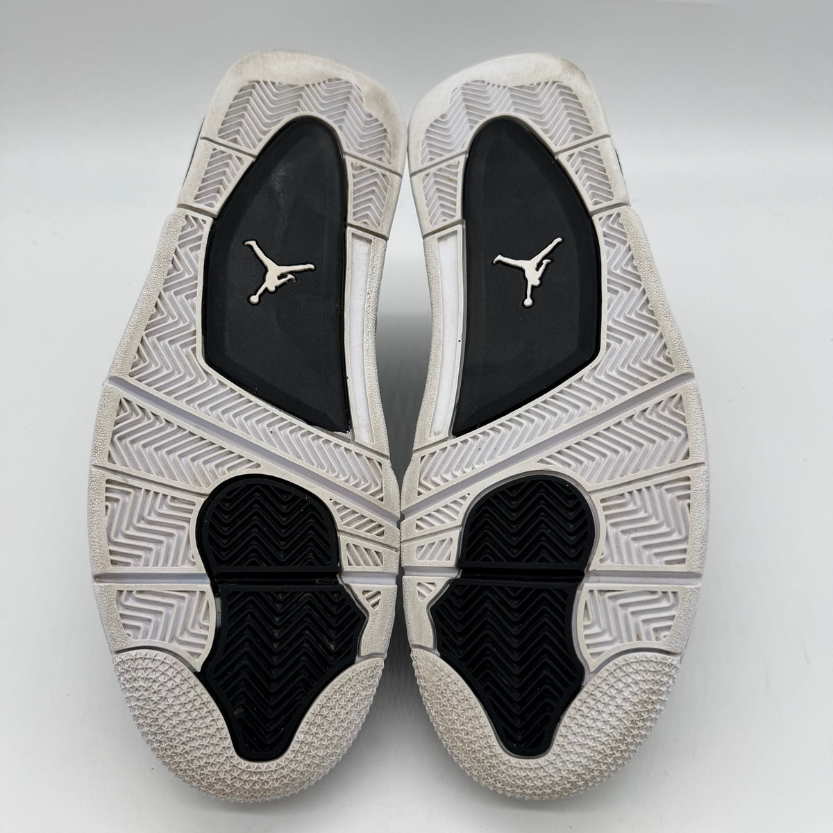 Jordan 4 Fear (2024)