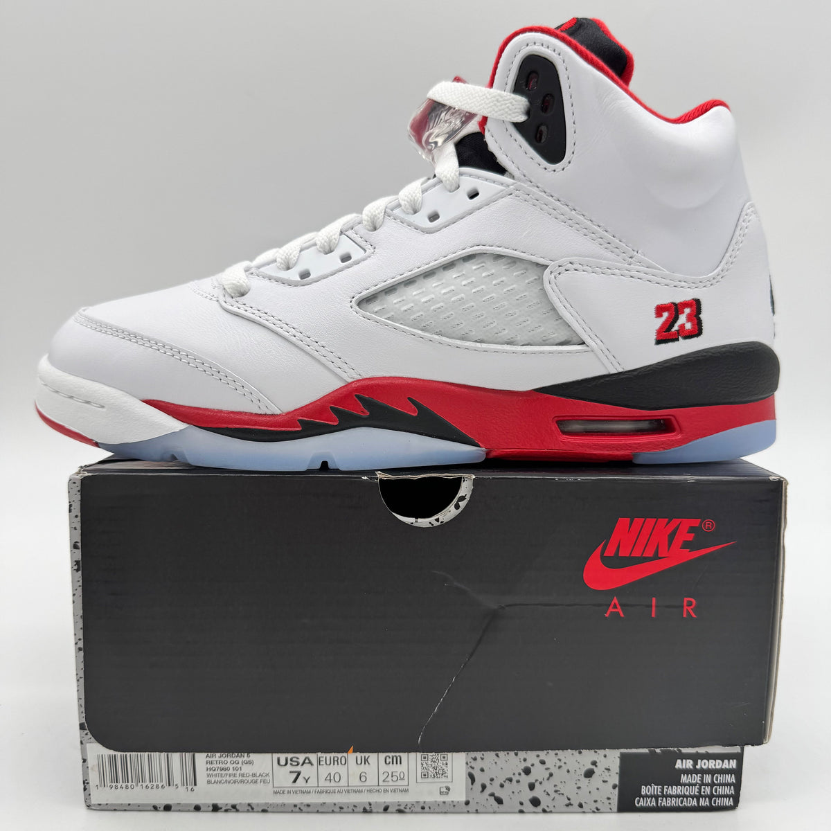 Jordan 5 Fire Red black Tongue (2025)