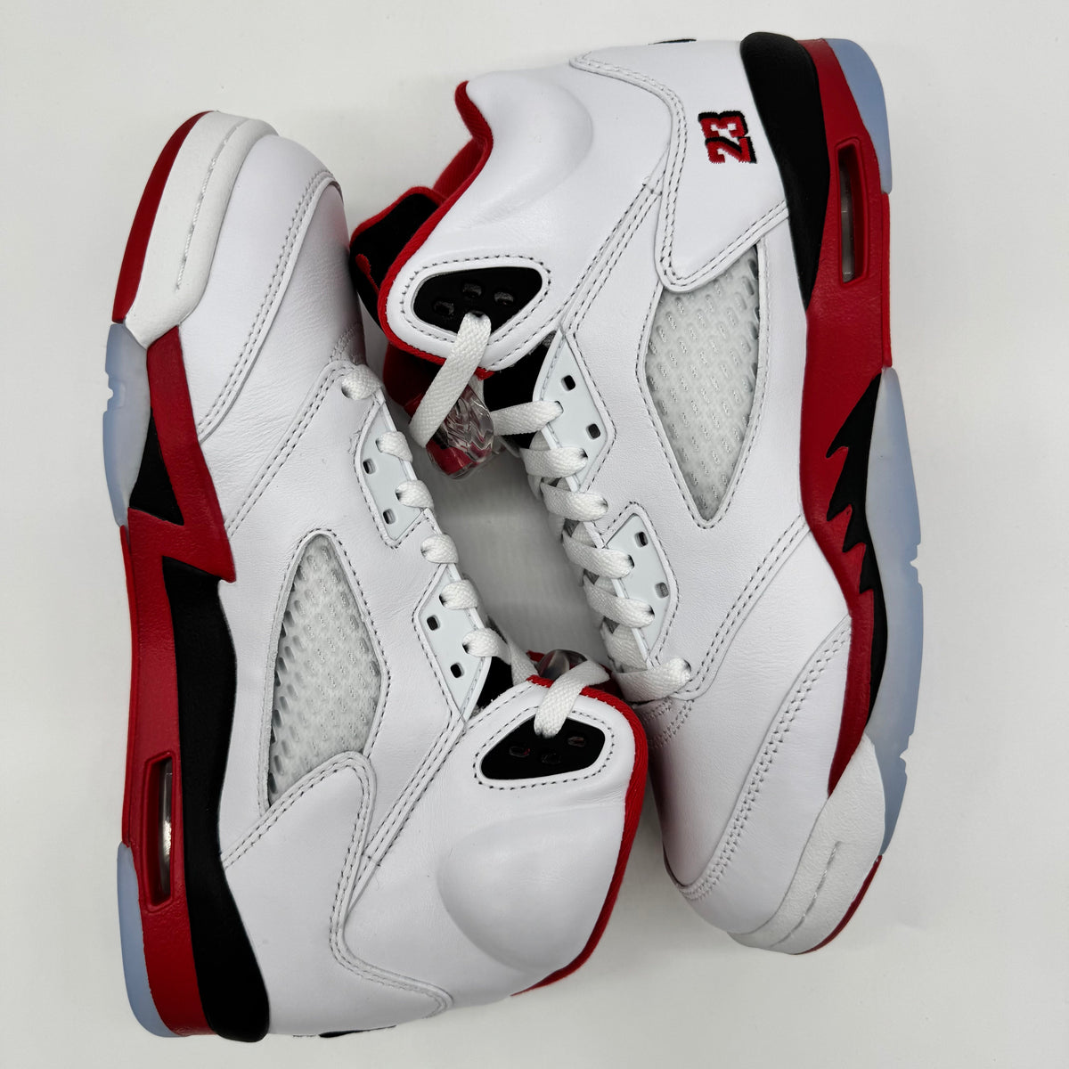 Jordan 5 Fire Red black Tongue (2025)