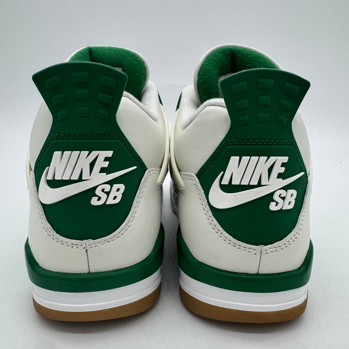Jordan 4 SB Pine Green