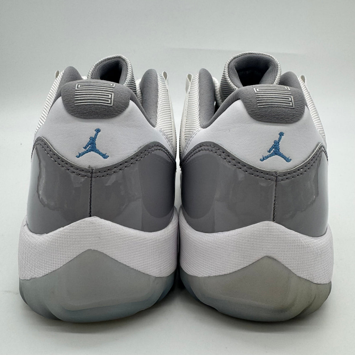 Jordan 11 Low Cement Grey