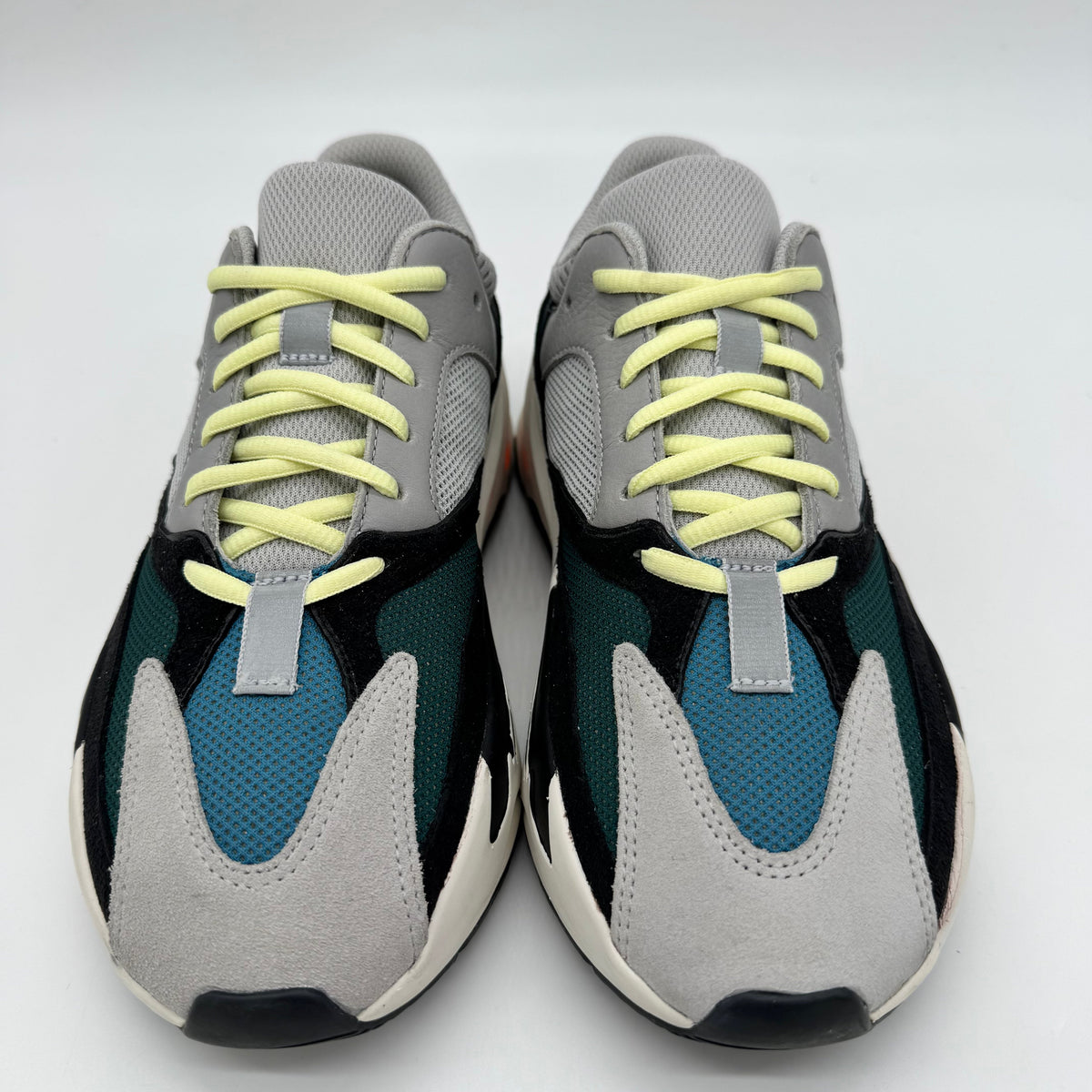 Adidas  Yeezy Boost 700 Wave Runner
