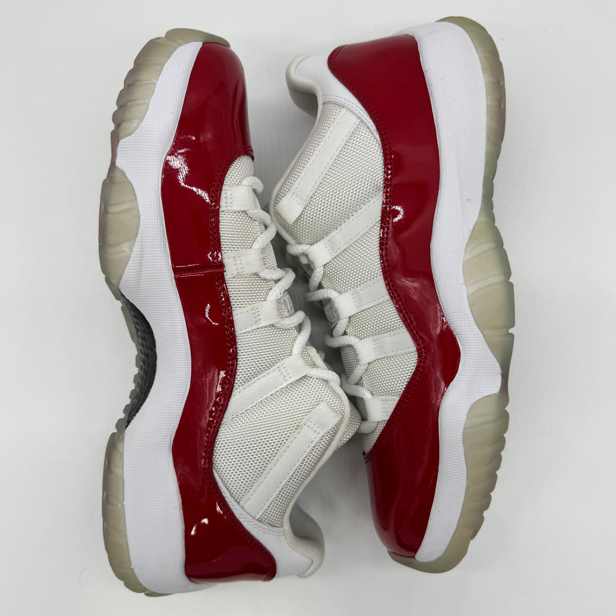 Jordan 11 Low Cherry (2016)