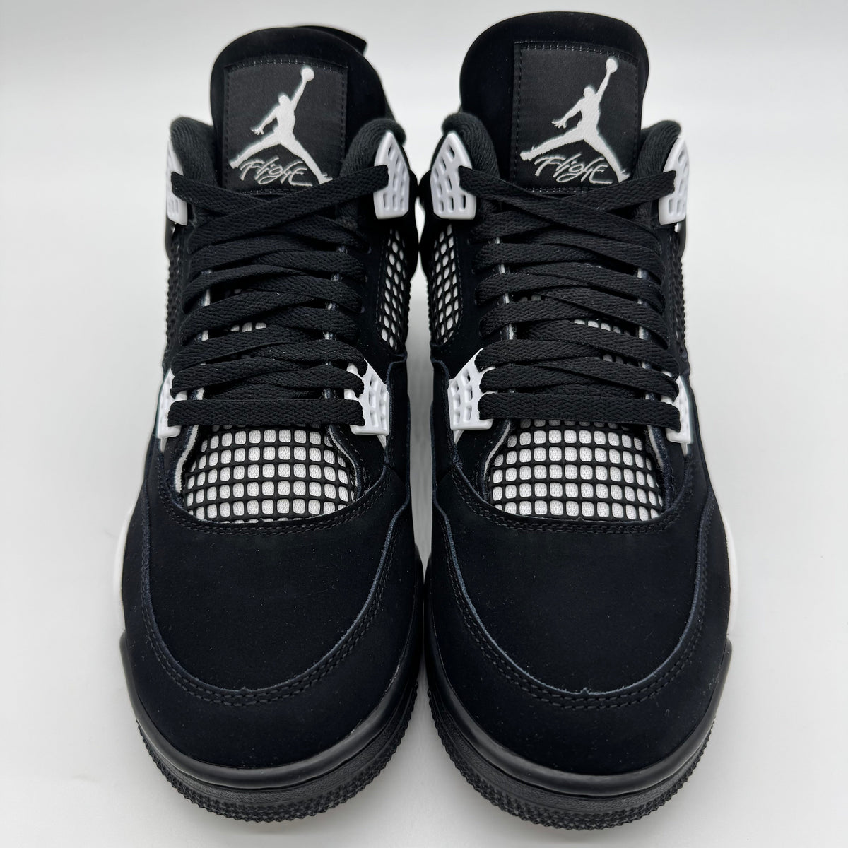 Jordan 4 White Thunder