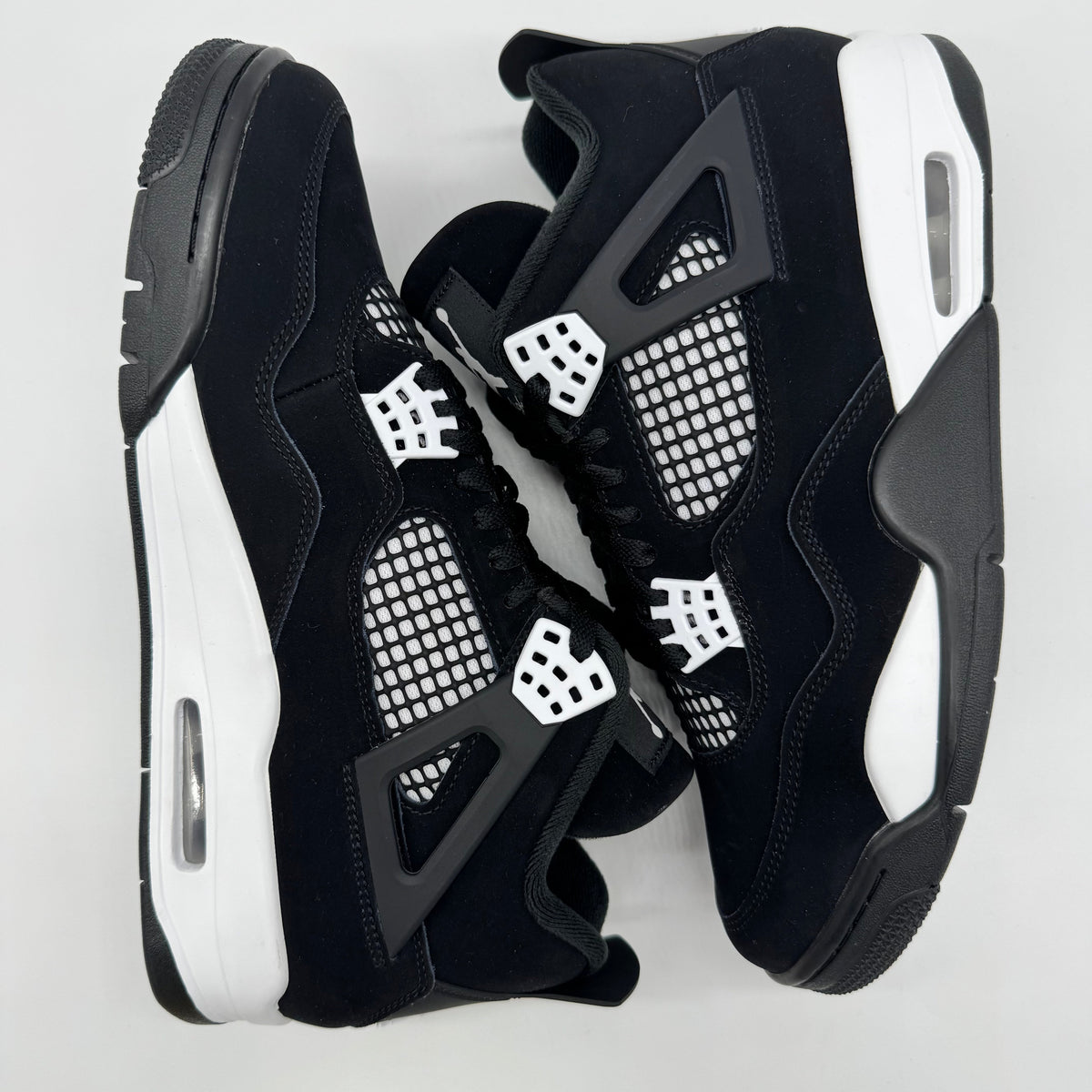 Jordan 4 White Thunder