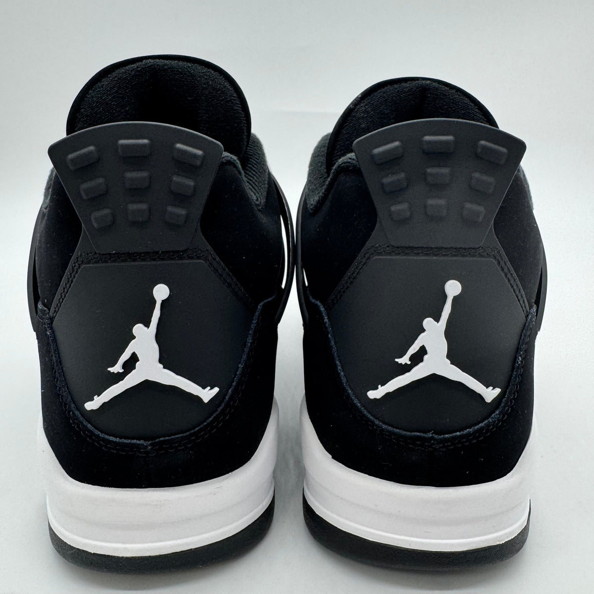 Jordan 4 White Thunder