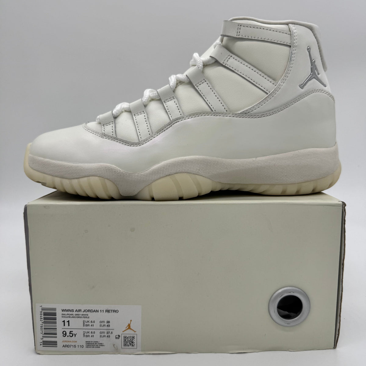 Jordan 11 Pearl