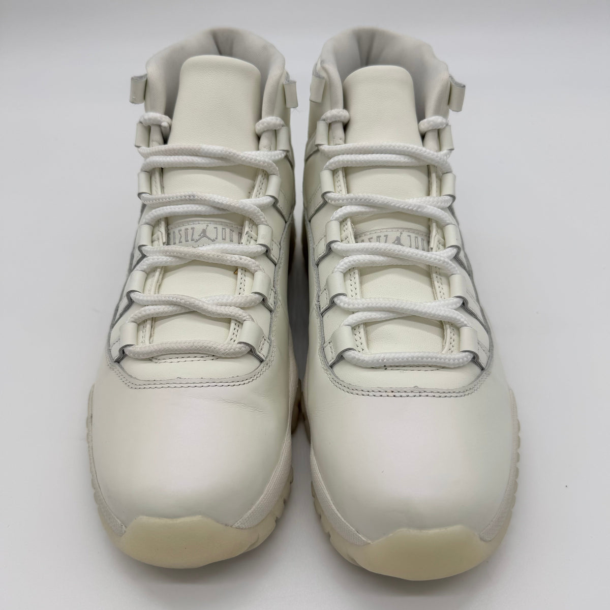 Jordan 11 Pearl