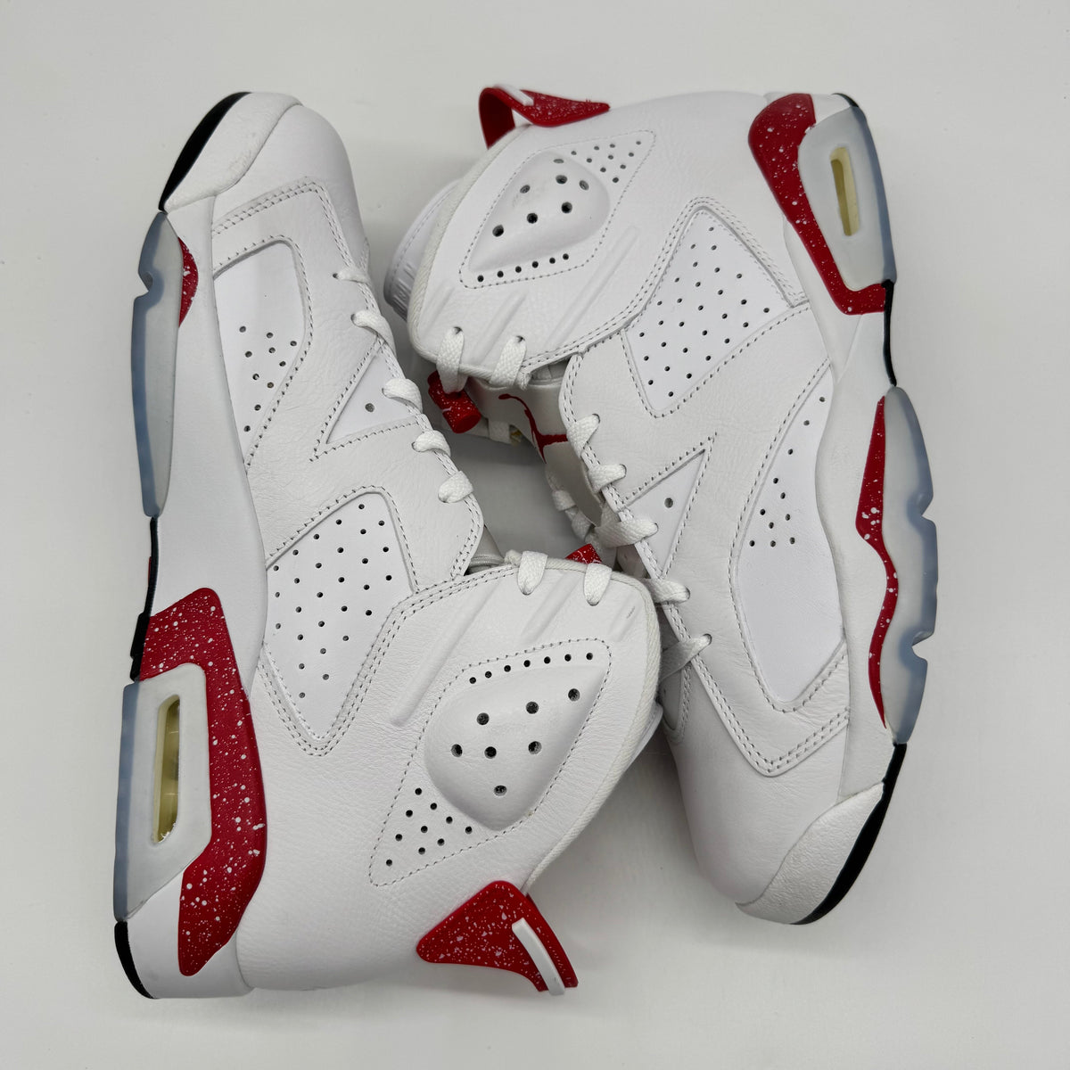 Jordan 6 Red Oreo
