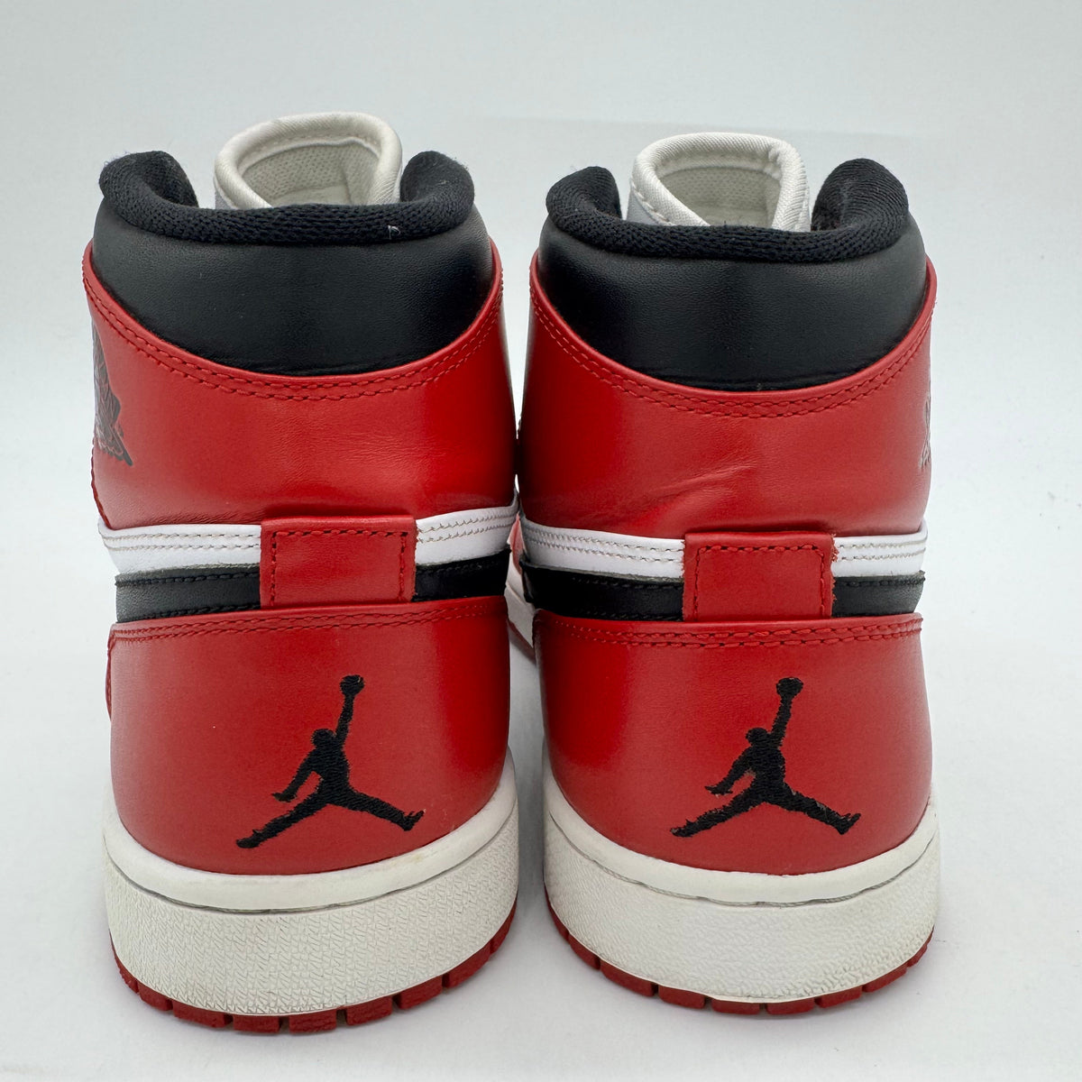 Jordan 1 Chicago (2013)