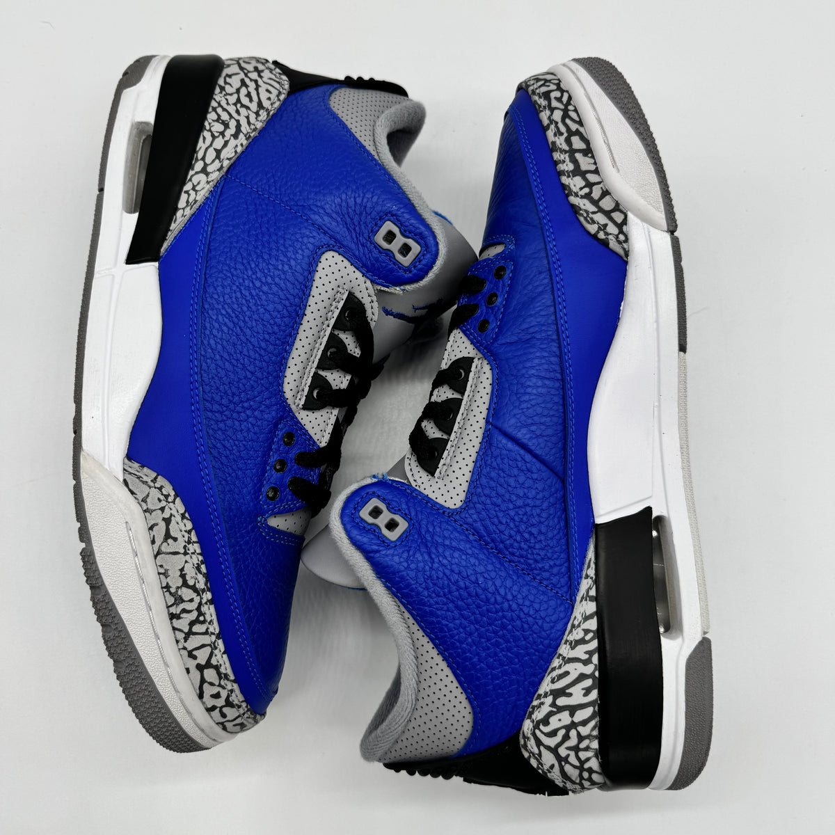 Jordan 3 Varsity Royal Cement