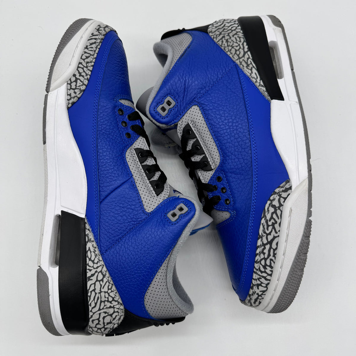 Jordan 3 Varsity Royal Cement