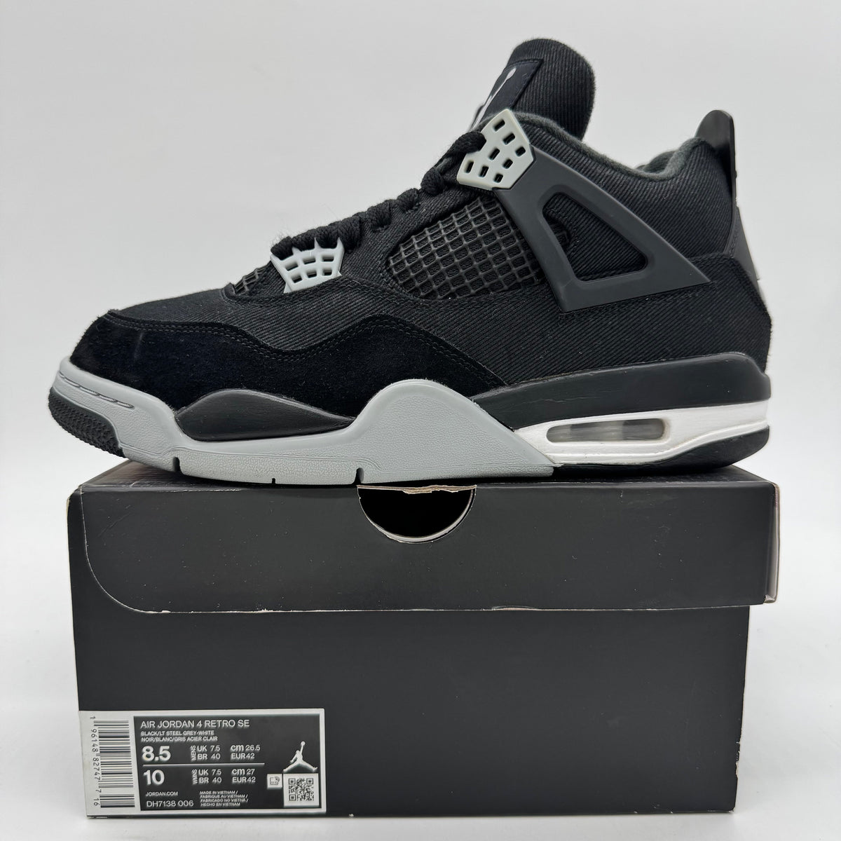 Jordan 4 SE Black Canvas