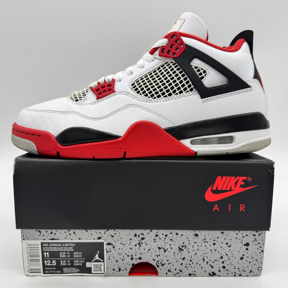 Jordan 4 Fire Red (2020)