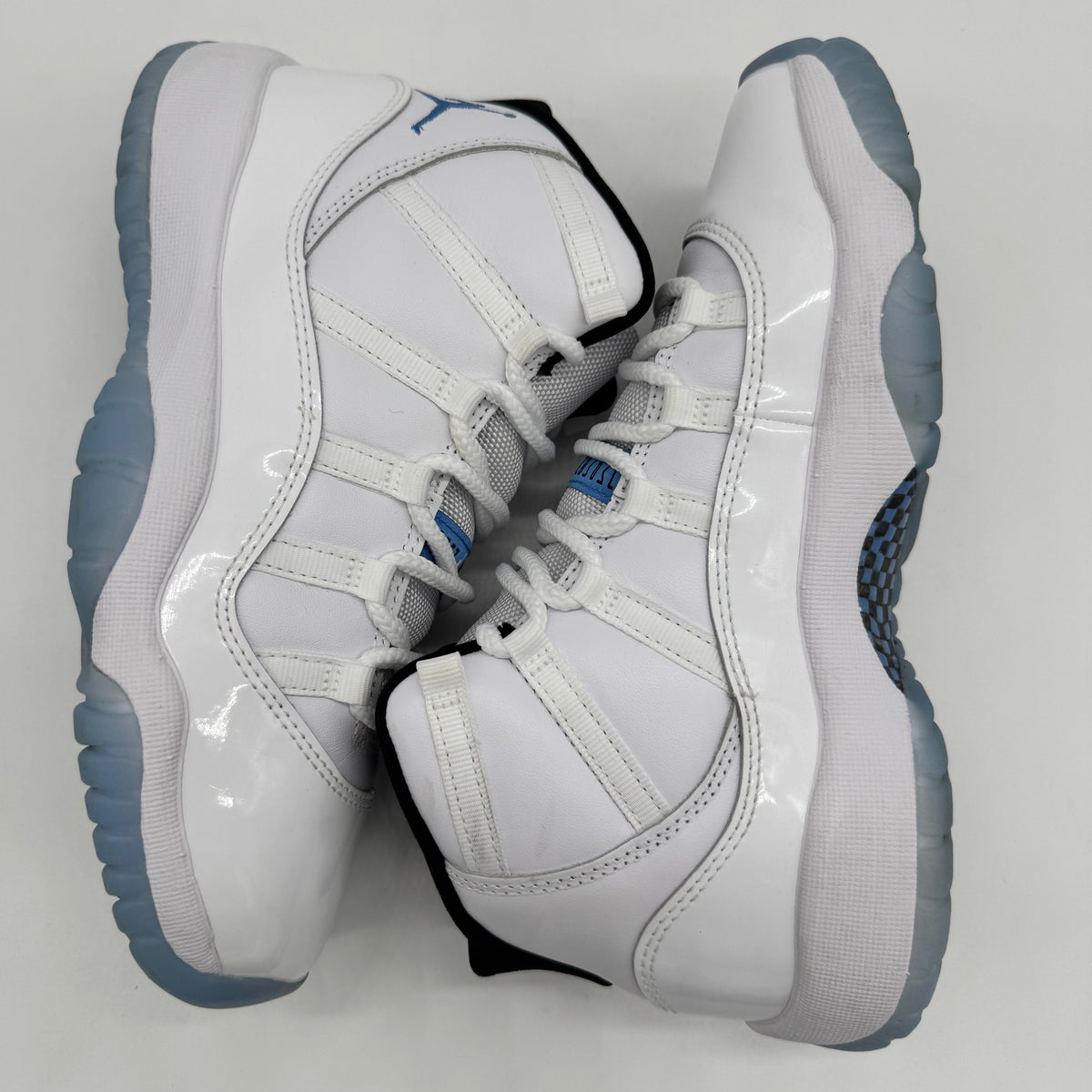 Jordan 11 Legend Blue (2024) (GS)