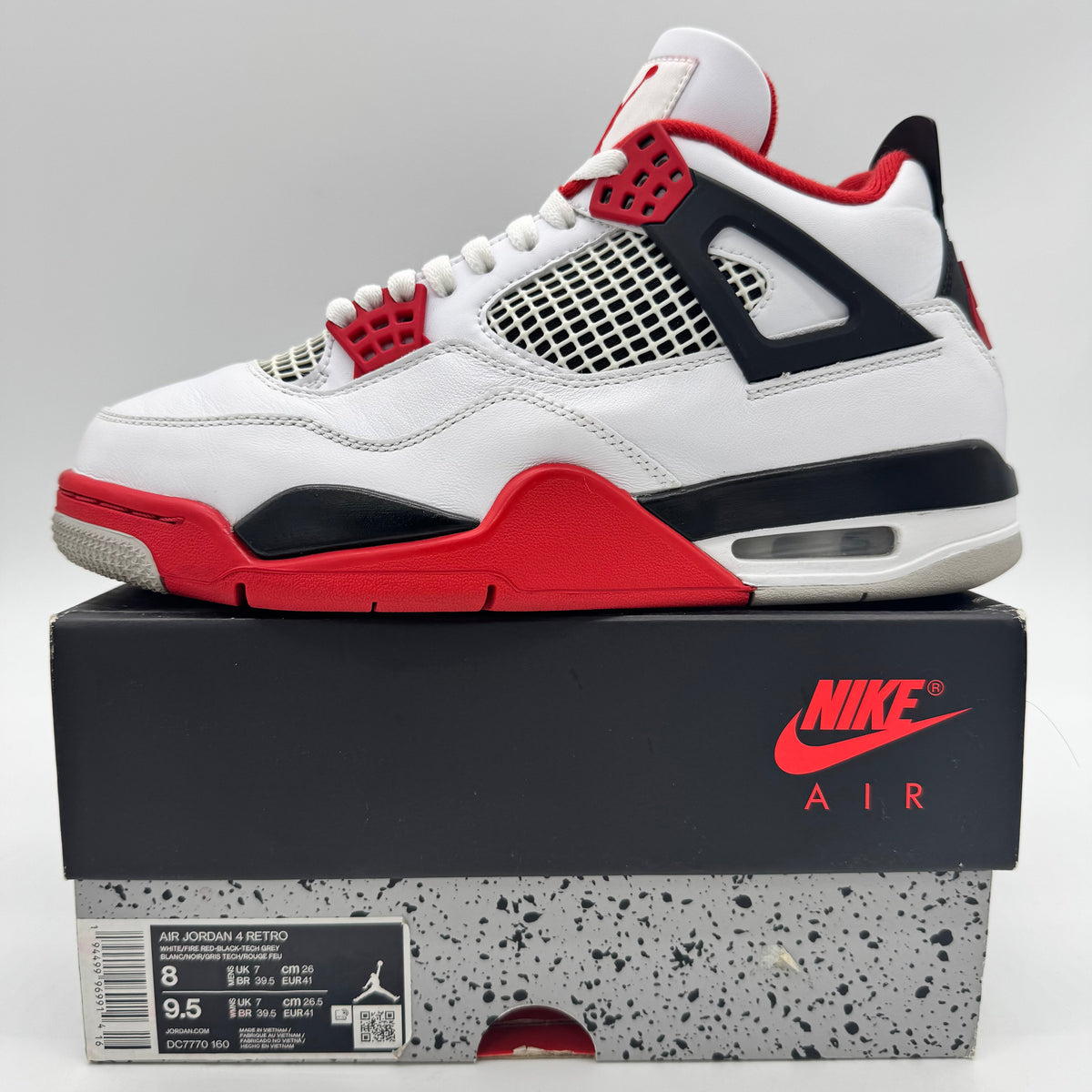 Jordan 4 Fire Red (2020)