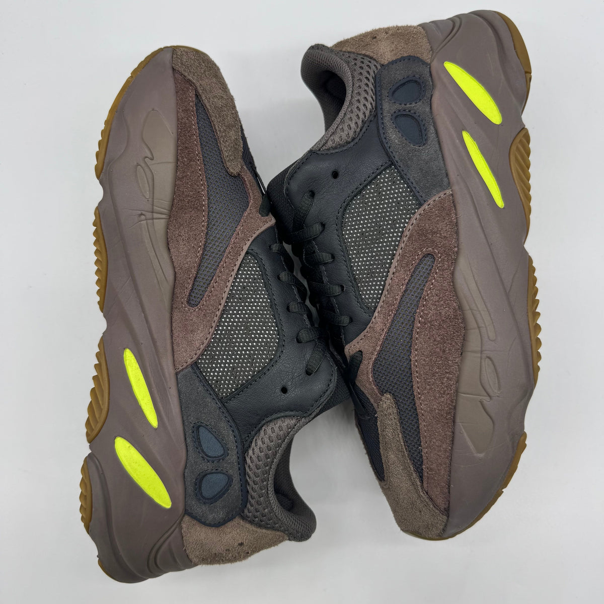 Adidas Yeezy Boost 700 Mauve