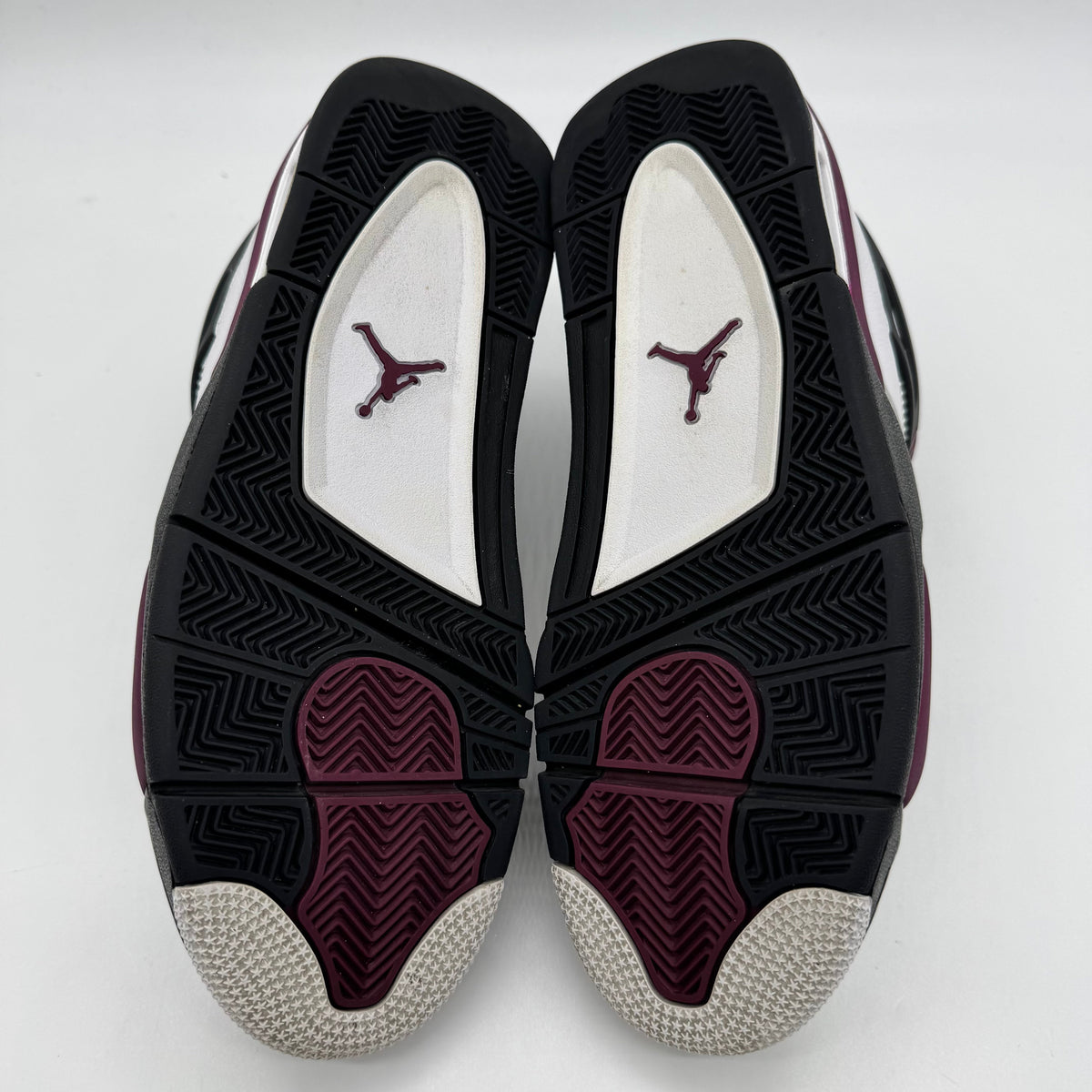 Jordan 4 PSG Paris Saint-Germain