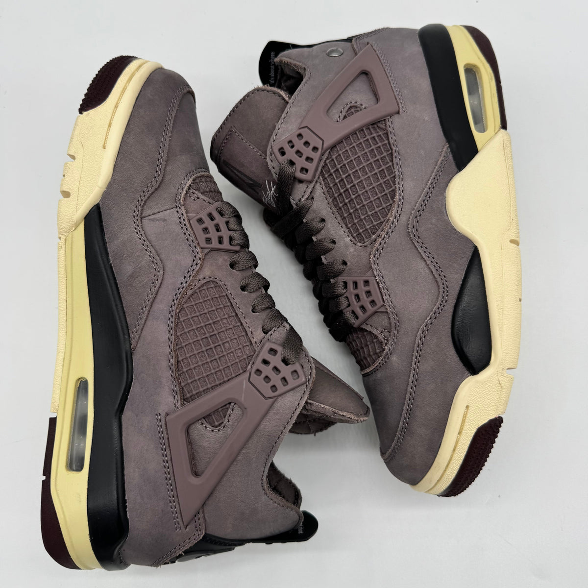 Jordan 4 SP A Ma Maniere Violet Ore