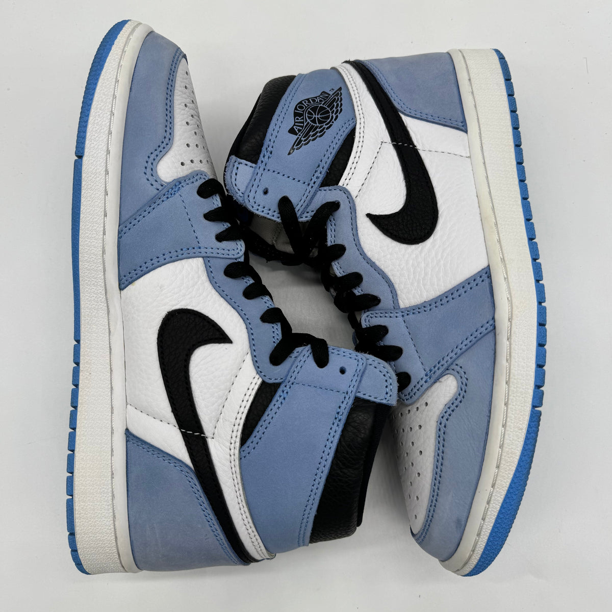 Jordan 1 High OG University Blue