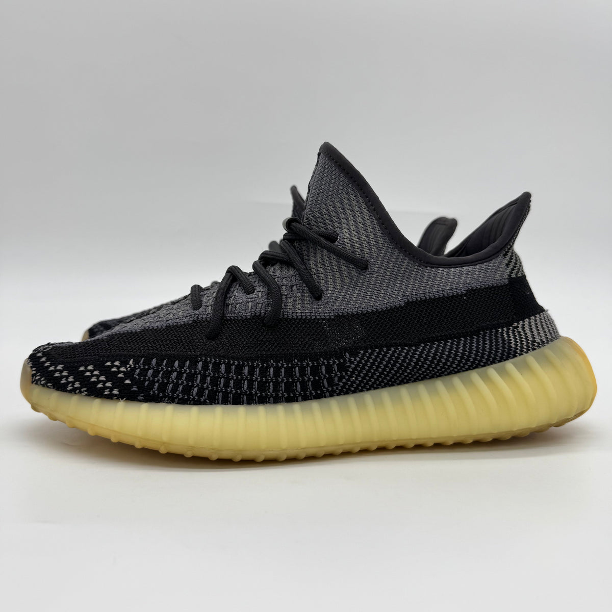 Adidas Yeezy Boost 350 V2 Carbon