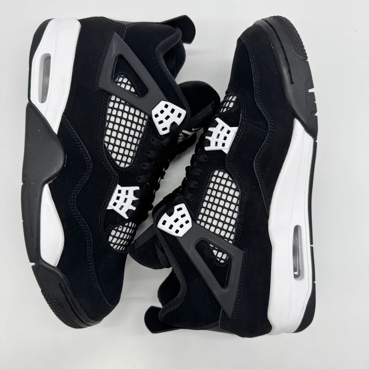 Jordan 4 White Thunder