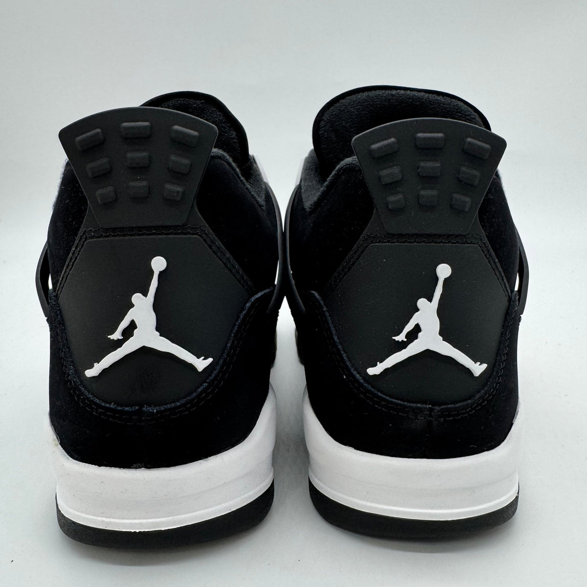 Jordan 4 White Thunder