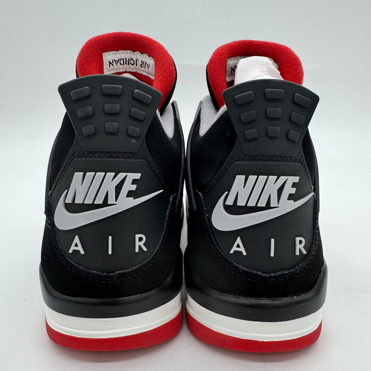 Jordan 4 Bred (2019)