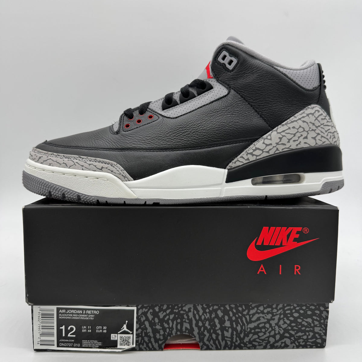Jordan 3 OG Black Cement (2024)