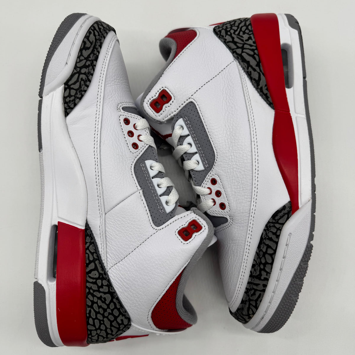 Jordan 3 Fire Red (2022)