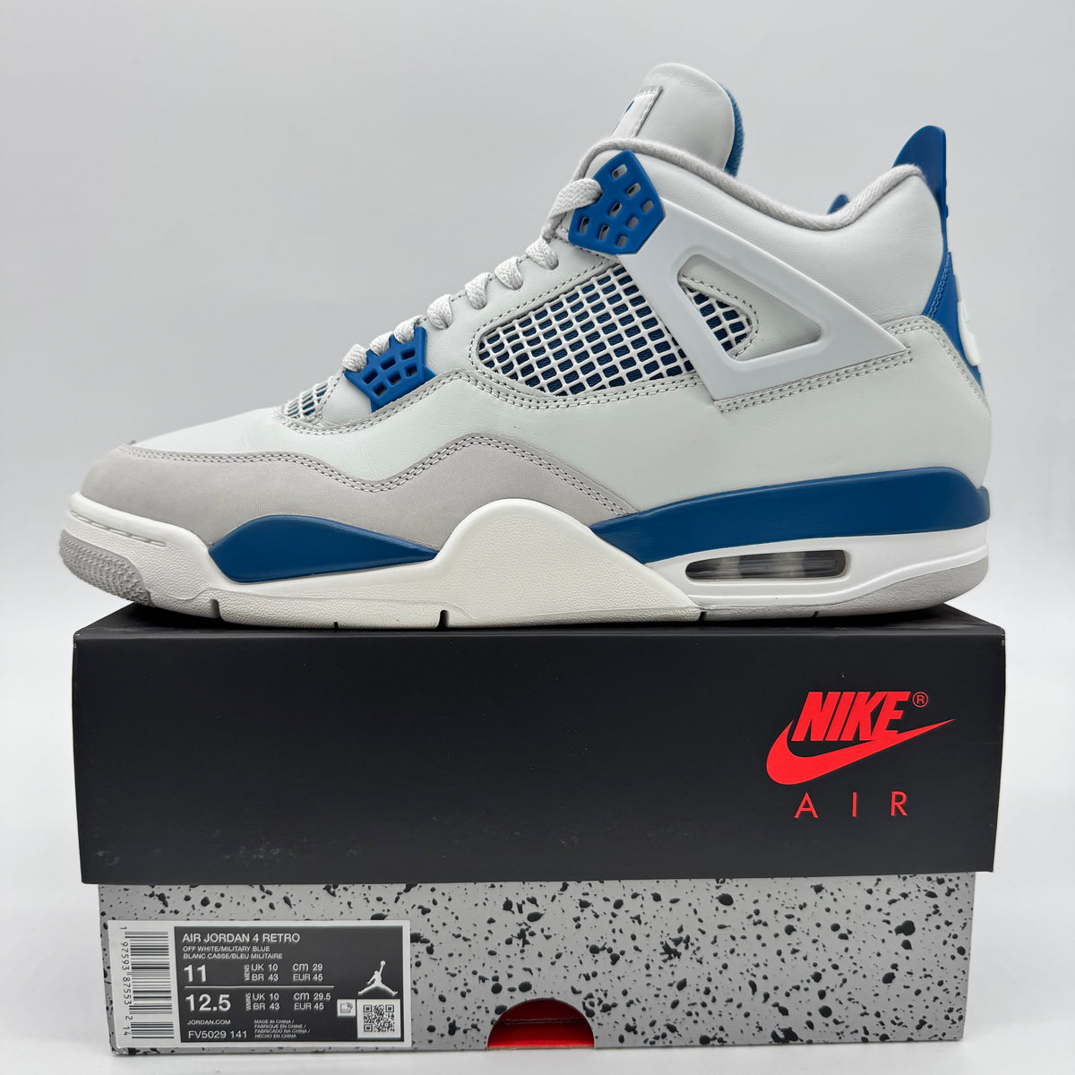 Jordan 4 Military Blue (2024)