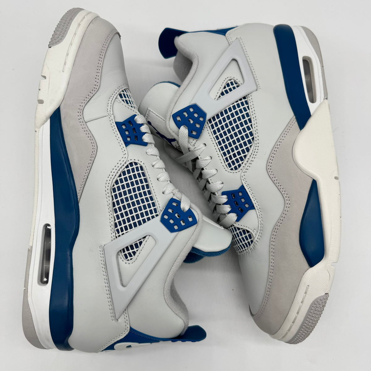 Jordan 4 Military Blue (2024)