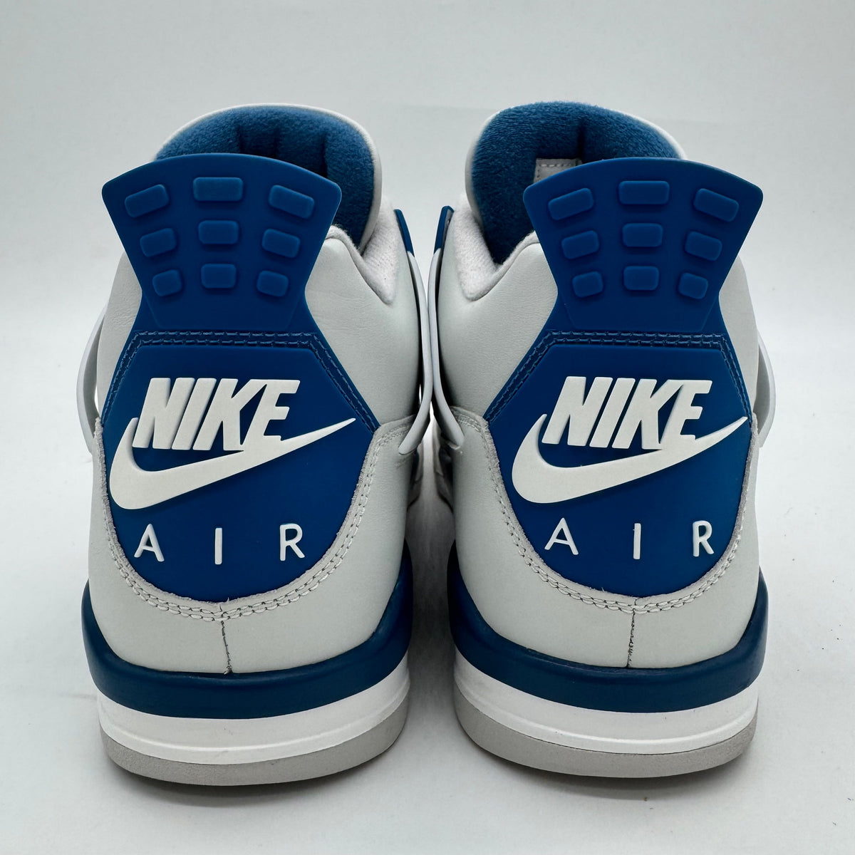 Jordan 4 Military Blue (2024)