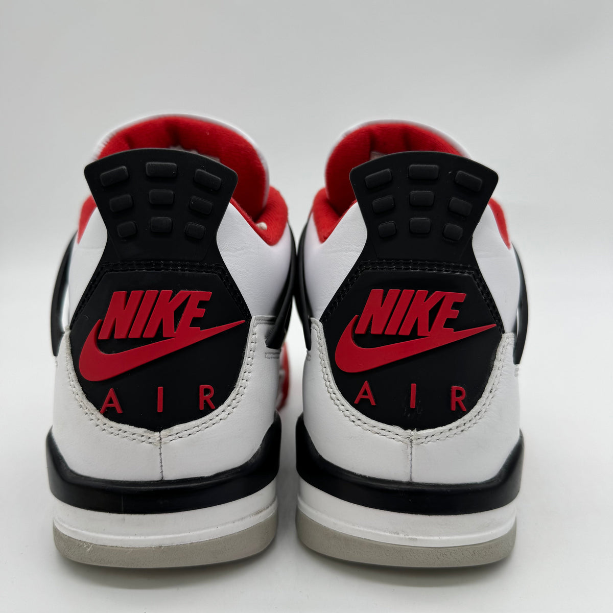 Jordan 4 Fire Red (2020)