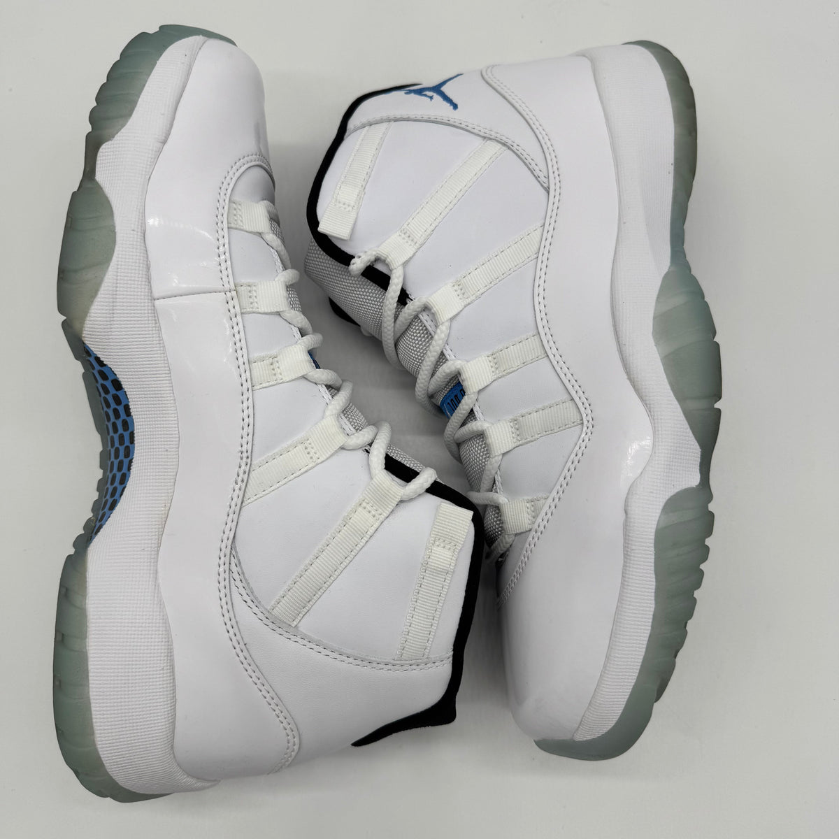 Jordan 11 Legend Blue (2014)