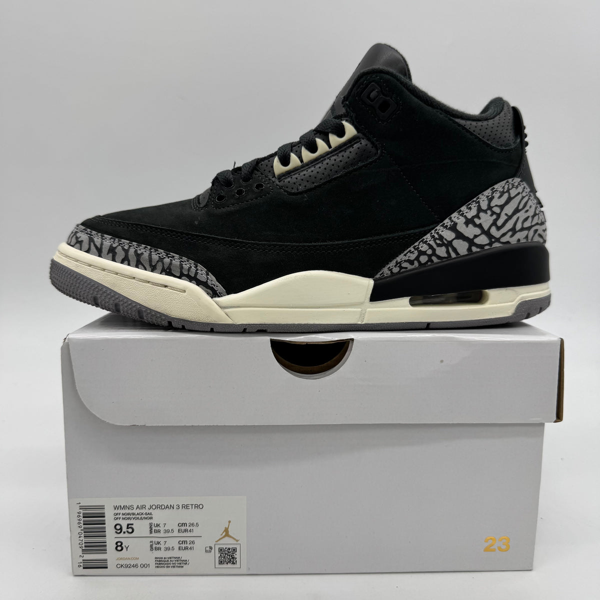 Jordan 3 Off Noir (Women's)
