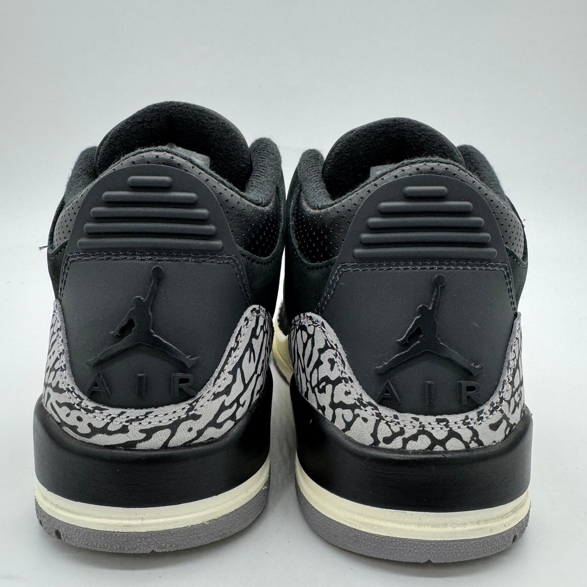 Jordan 3 Off Noir (Women's)