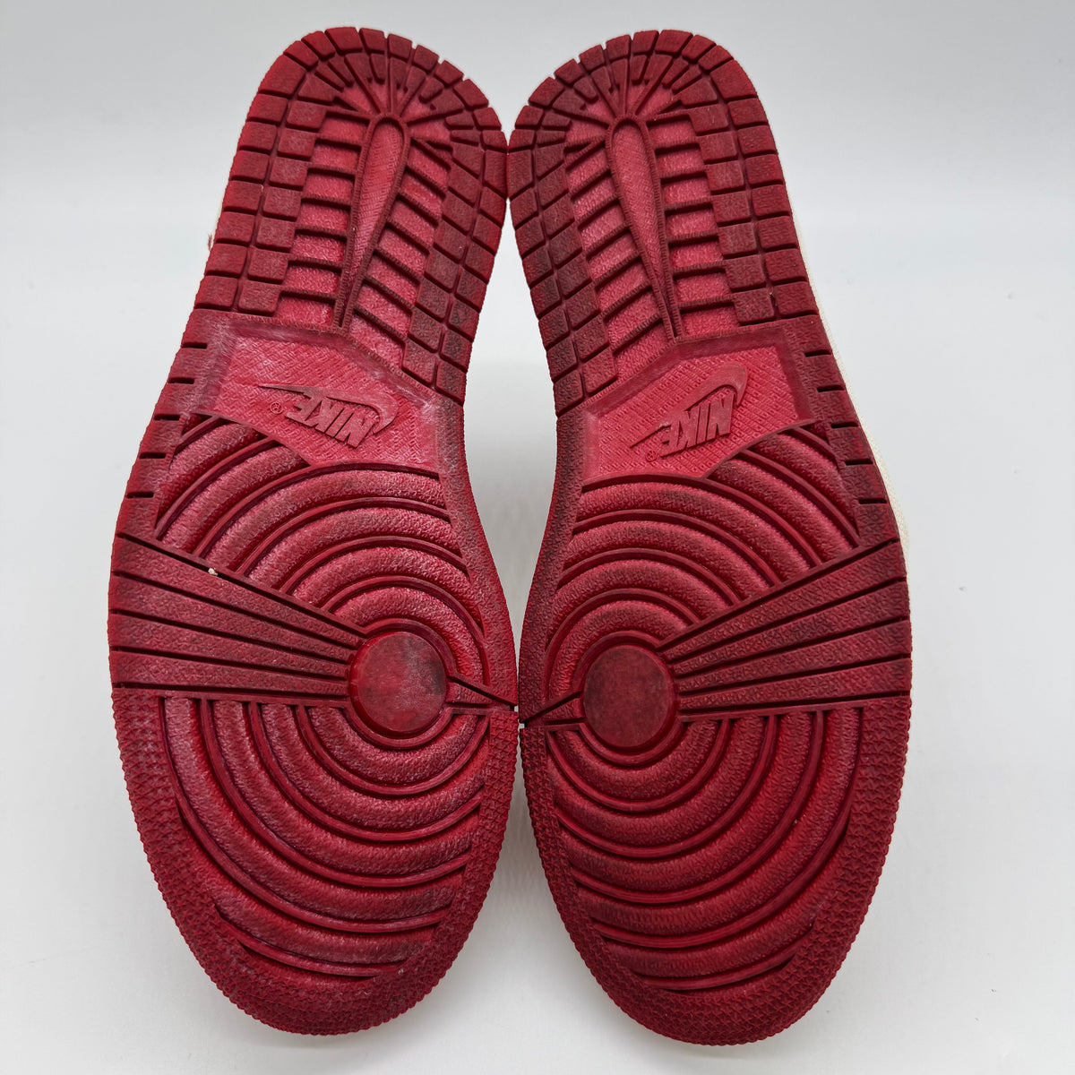 Jordan 1 High OG Chicago Lost and Found