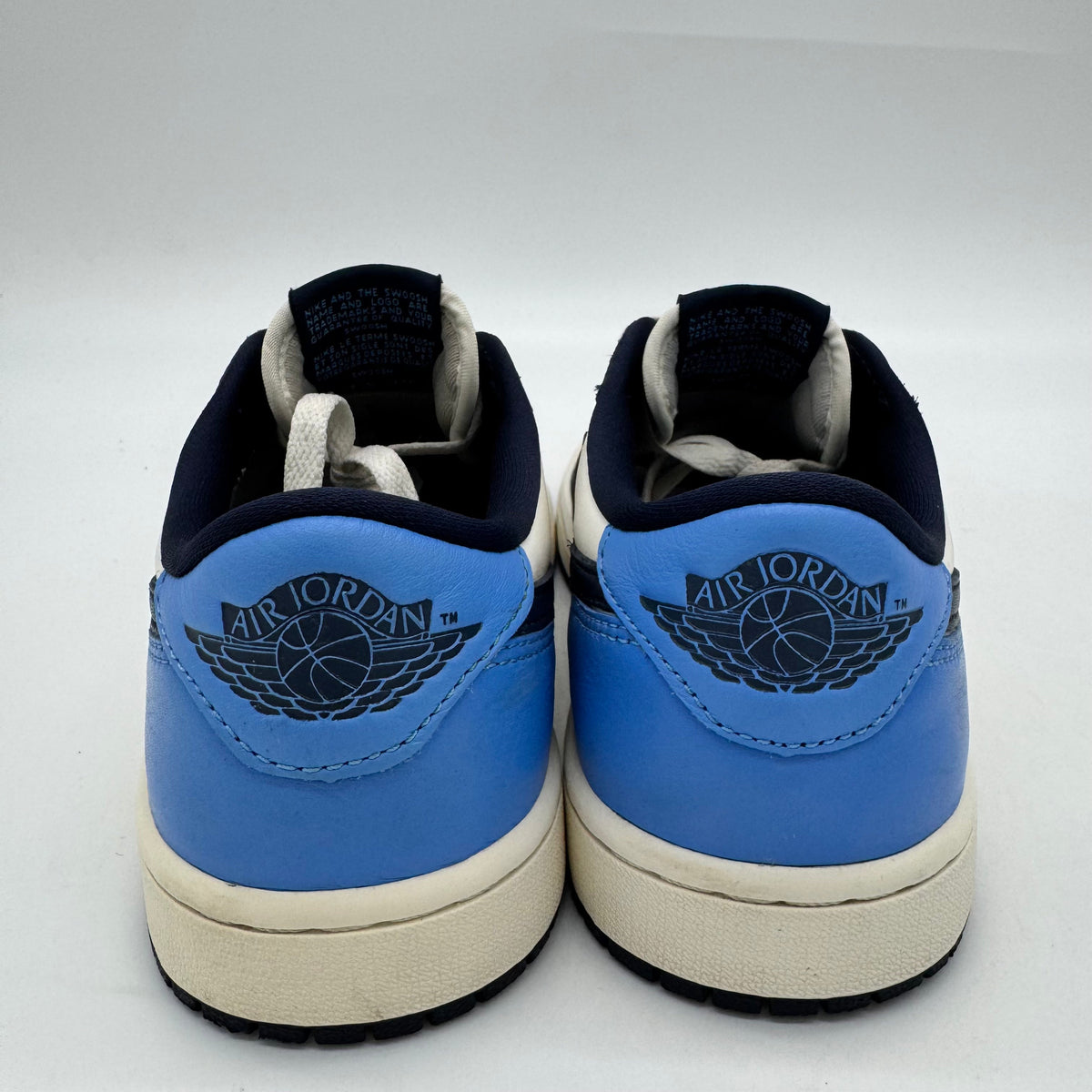 Jordan 1 Low OG Obsidian UNC