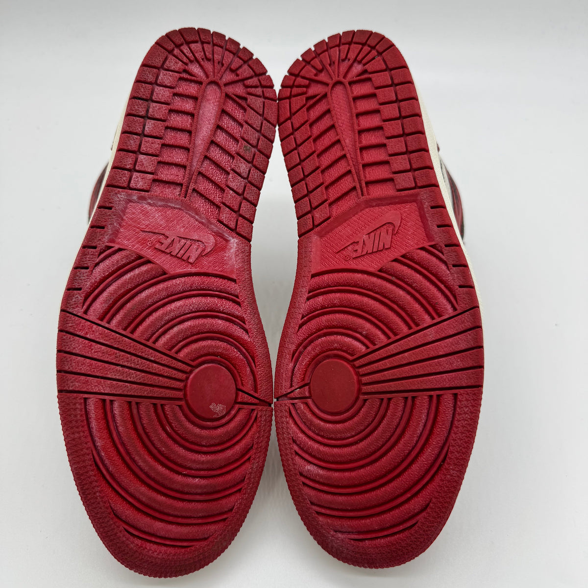 Jordan 1 High OG Chicago Lost and Found