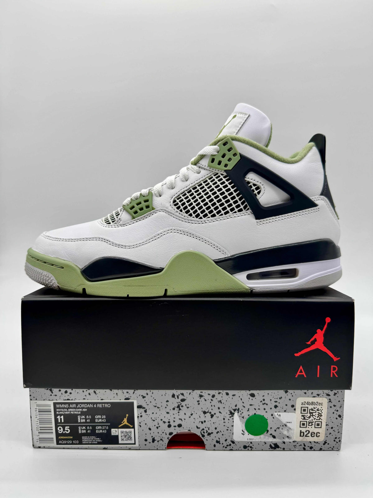 Jordan 4 Seafoam